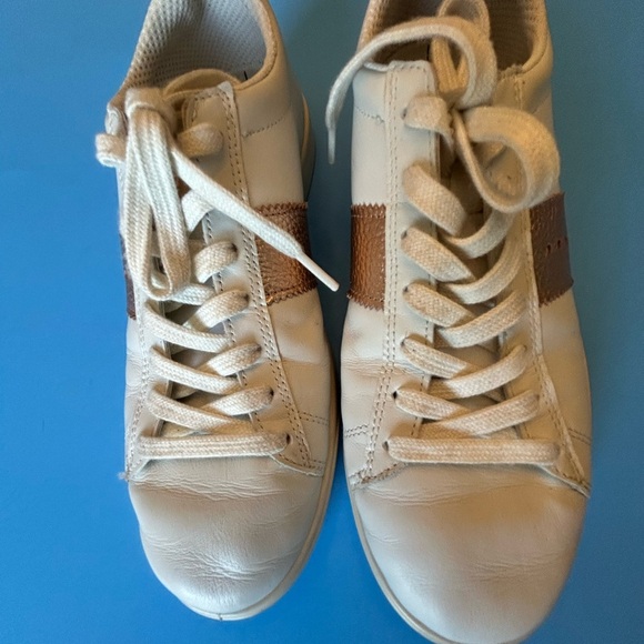 Ecco Street Lite Retro Women's Lace Up Leather Sneakers White, Bronze & Silver - Picture 4 of 10